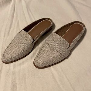 NWOT Universal Thread Herringbone Slip on Mules sz 8